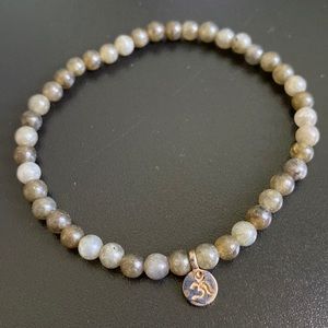 Satya Jewelry labradorite bracelet